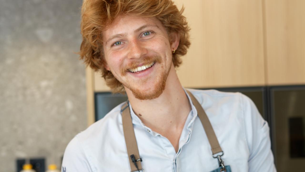 C3742.MP4.05_00_35_42.Standbild001 C3742.MP4.05_00_35_42.Standbild001